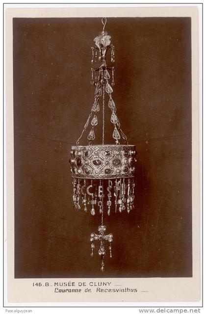 CARTE PHOTO PARIS - MUSEE DE CLUNY - COURONNE DE RECESVINTHUS