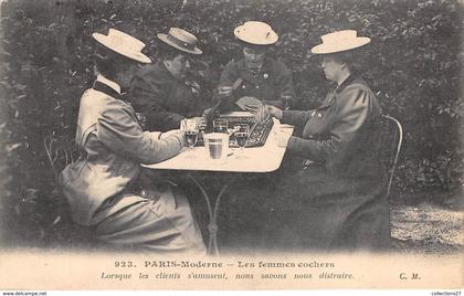 75-PARIS-LES FEMMES COCHER