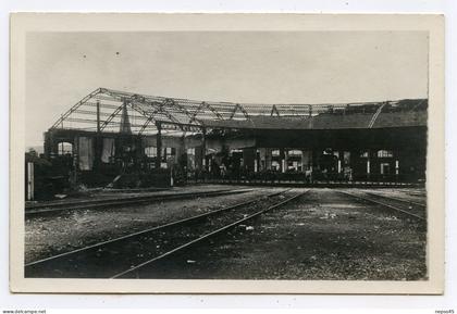 carte photo Neufchateau dépôt de locomotives incendié par les Allemands en1944.tampon Mallet Mme Goulpeau rue de france