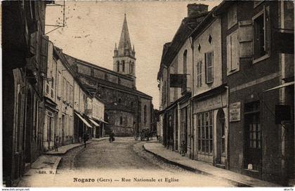 CPA Nogaro - Rue Nationale et église (108190)