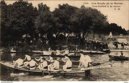 CPA NOGENT-sur-MARNE Les Bords de la Marne (65676)