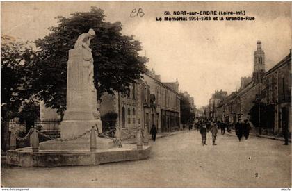 CPA NORT-sur-ERDRE - Le Memorial 1914-1918 et la Grande-Rus (587535)