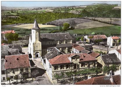 PAMPELONNE VUE AERIENNE MAIRIE ET L'EGLISE