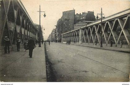 PARIS  arrondissement 10  rue Lafayette  le nouveau pont