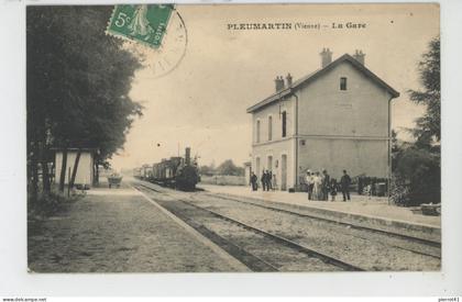 PLEUMARTIN - La Gare