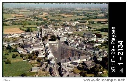 29 Pleyben - PLEYBEN (Finistère) V. 25 - Vue générale du Bourg - vue aerienne - cpsm -  /  D29D  K29162K  C29162C