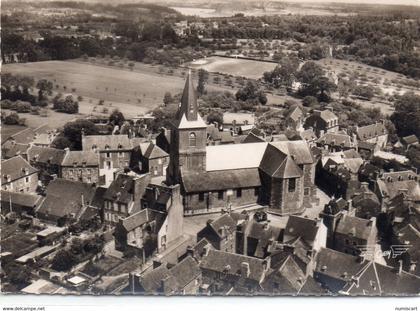 Plouër-sur-Rance belle vue aérienne la Place de l'Eglise