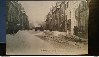 Pontarlier - La grande rue en hiver