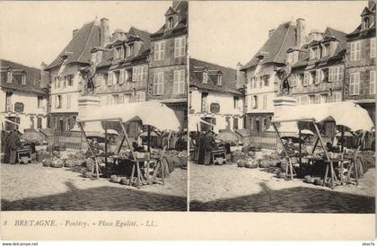 CPA Bretagne - PONTIVY - Place Egalite (33128)