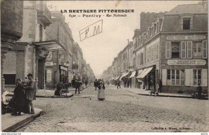 CPA La Bretagne Pittoresque - PONTIVY - Rue Nationale (33118)