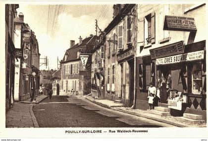 Carte Postale ancienne de POUILLY sur LOIRE - Rue Waldeck Rousseau