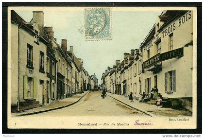 61 - REMALARD - Rue des Moulins - ANIMÉE