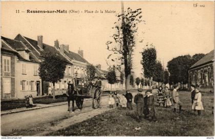 CPA RESSONS-sur-MATZ - Place de la Mairie (259464)