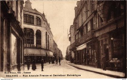 CPA Roanne- Rue Anatole France et Carrefour Helvetique FRANCE (907366)