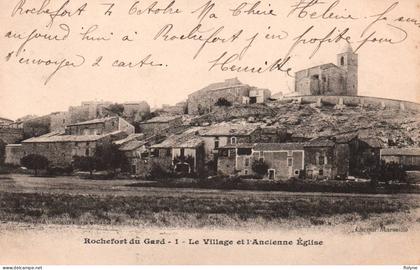 rochefort du gard - le village et l'ancienne église