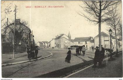 Carte Postale Ancienne de ROMILLY SUR SEINE-Rue Gambetta