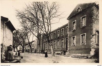 roquecourbe * boulevard des écoles * villageois