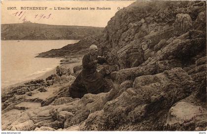 CPA Rotheneuf - L'Ermite sculptant les Rochers (111980)