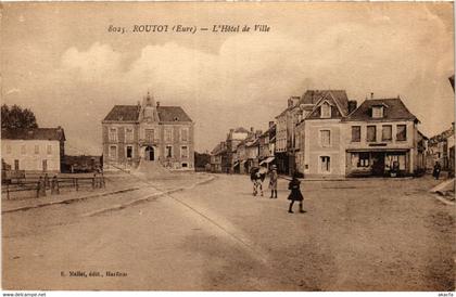 CPA ROUTOT - L'Hotel de Ville (392853)