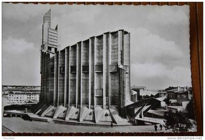 CPSM de Royan est une commune située département Charente-Maritime (région Poitou-Charentes).EGLISE