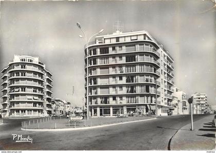 LES SABLES D'OLONNE - Les présidents et la résidence Atlantic.