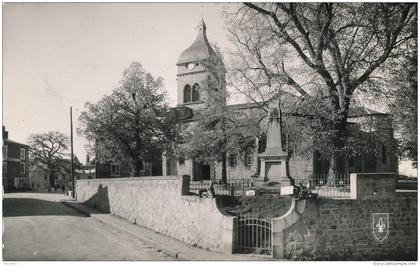 SAINT GERVAIS D'AUVERGNE - L'Église