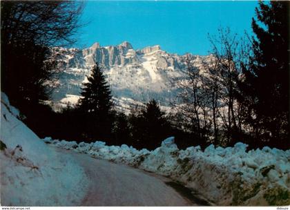 38 - Saint Hilaire du Touvet - Jeux d'ombre et de lumière - CPM - Carte Neuve - Voir Scans Recto-Verso