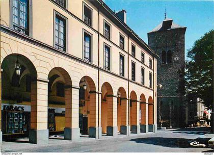 73 - Saint Jean de Maurienne - Les arcades - le clocher - CPM - Voir Scans Recto-Verso