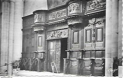 CPSM Saint-Maixent-l'Ecole Boiserie de l'ancien Jubé de l'église abbatiale