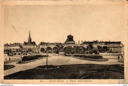 CPA Saint-Malo - Place Saint-Vincent (111921)