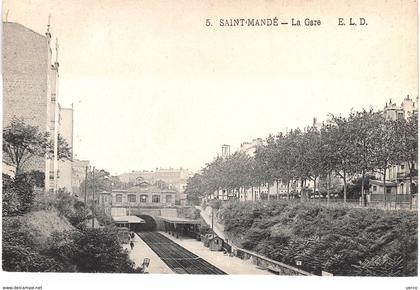 Carte Postale ANCIENNE de SAINT  MANDE - La Gare