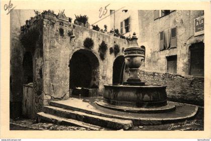 Vieille Fontaine a St-Paul, Old Fountain at St-Paul