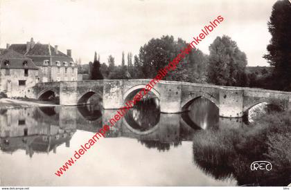 Pont Romain - Saint Savin - (86) Vienne