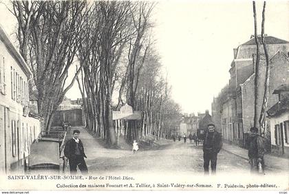 CPA Saint-Valéry-sur-Somme Rue de l'Hotel Dieu