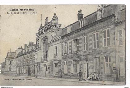 Sainte-Ménehould - La Poste et la Salle des Fêtes