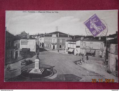 CPA - Saujon - Place de l'Hôtel de Ville