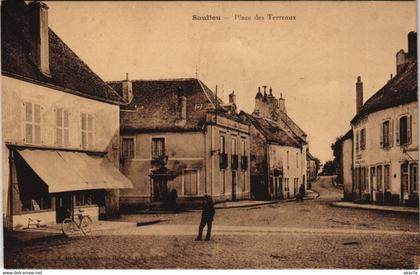 CPA SAULIEU - Place des Terreaux (115890)