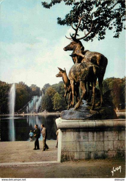 92 - Sceaux - Le Parc de Sceaux - Bassin de l'octogone - Groupe de cerfs et les grandes cascades - CPM - Voir Scans Rect