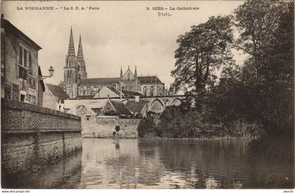 CPA Sees La Cathedrale FRANCE (1054041)