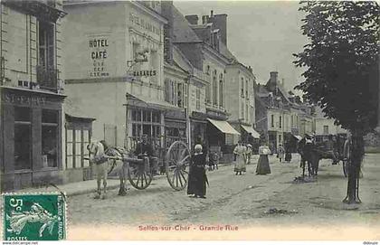 41 - Selles sur Cher - Grande Rue - Animée - Attelage de Chevaux - CPA - Voir Scans Recto-Verso