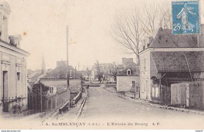 Semblançay - L'Entrée du Bourg