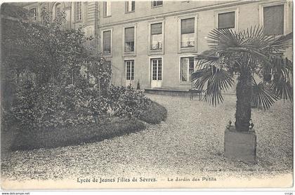 CPA Sèvres Lycée de Jeunes Filles de Sèvres Le Jardin des Petits