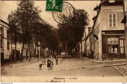 CPA SÉZANNE Le Mail (864596)