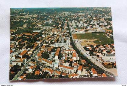 Cpm 1980, Six Fours les plages, vue aérienne de la ville, Var 83