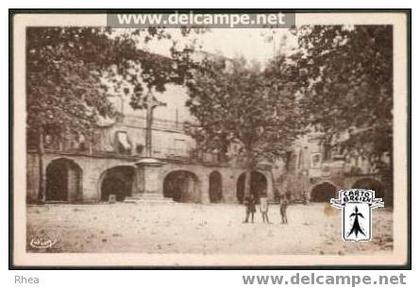 30 Sommières - SOMMIERES (Gard) - Place du Marché - sépia