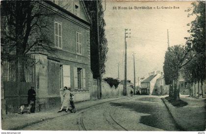 CPA St-NOM-la-BRETECHE - La Grande-Rue (103032)