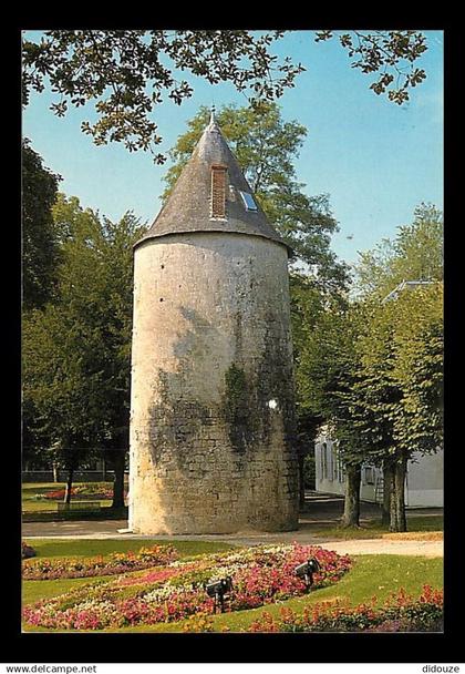 17 - Surgères - La Tour Hélène (XVIe s.) - Fleurs - Flamme Postale de Surgères - CPM - Voir Scans Recto-Verso