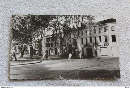 Cpsm, Tartas, un coin de la place Gambetta, Landes 40