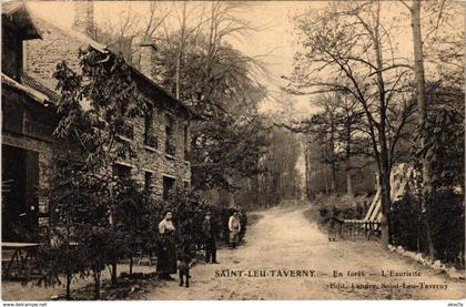 CPA St-LEU-TAVERNY - En Foret (107606)