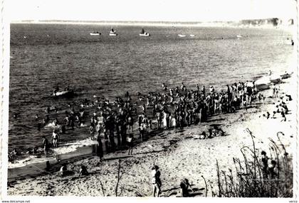 Carte Postale ancienne de THARON PLAGE - Carte PHOTO, colonie de MELUN